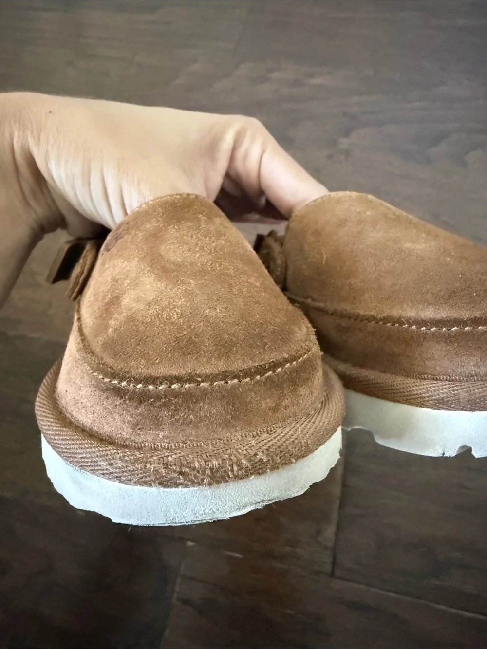 UGG Goldenstar Clogs In Chestnut Brown Kids Size 6 Toddler